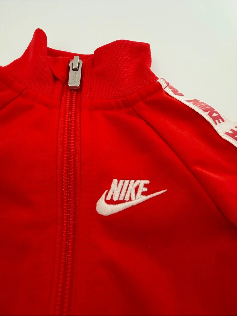 Nike Baby Red Zip-Up One Piece Romper Jumpsuit Newborn 50–56 cm Unisex
